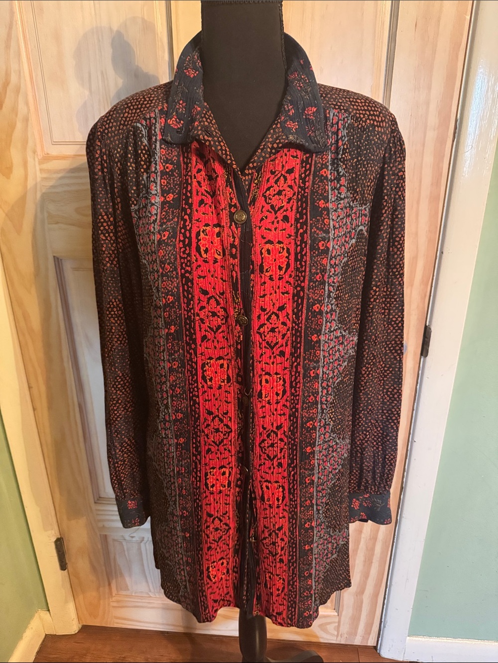 Vintage Carole Little Multicolored  Top with Red Accents